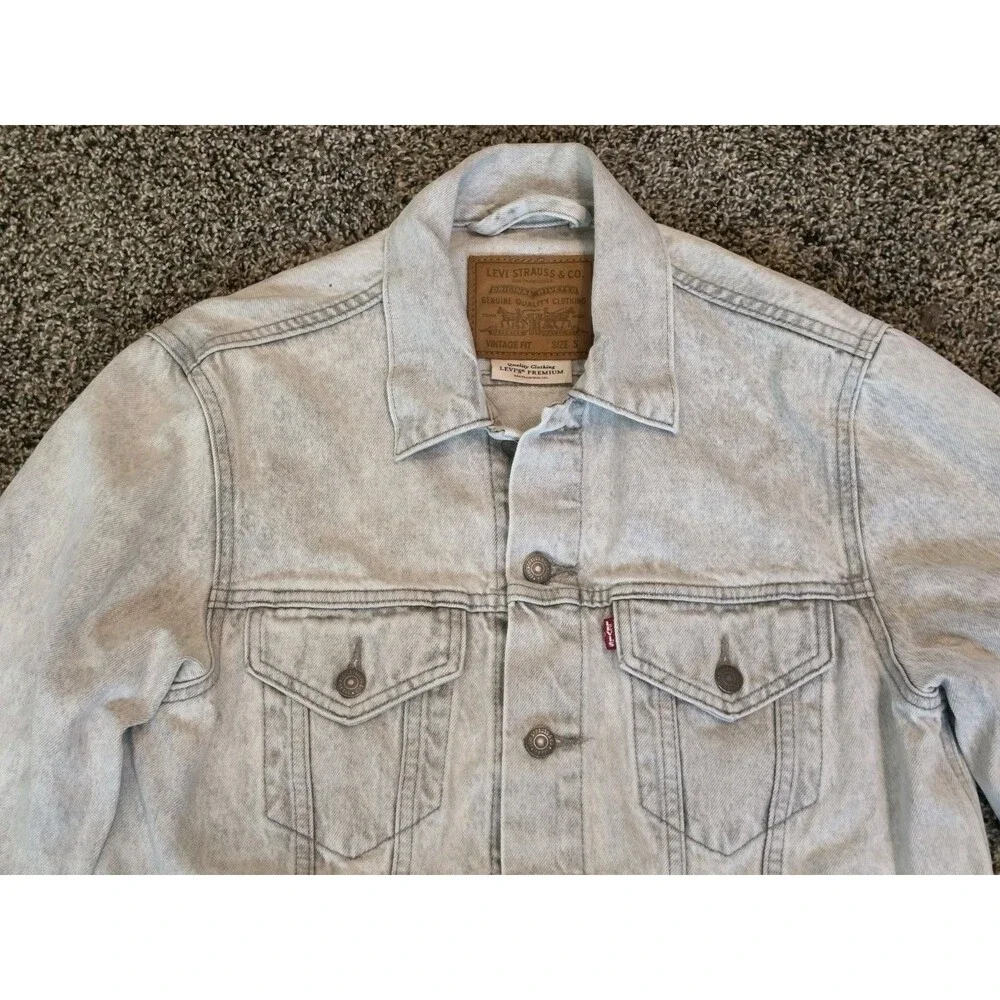 Levi’s Premium Vintage Fit Denim Trucker Jacket Men’s Size S Acid Ice Wash Light